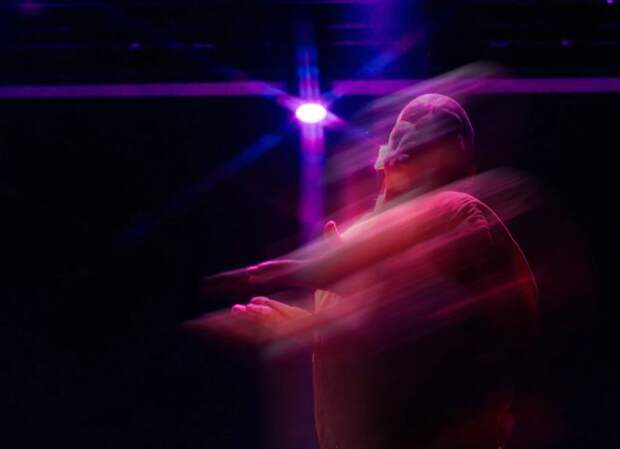 Театральная площадка MOÑ открывает утренние рейвы