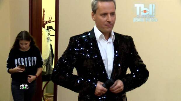 Продюсер призвал Витаса уладить конфликт с чиновником «по-мужски»