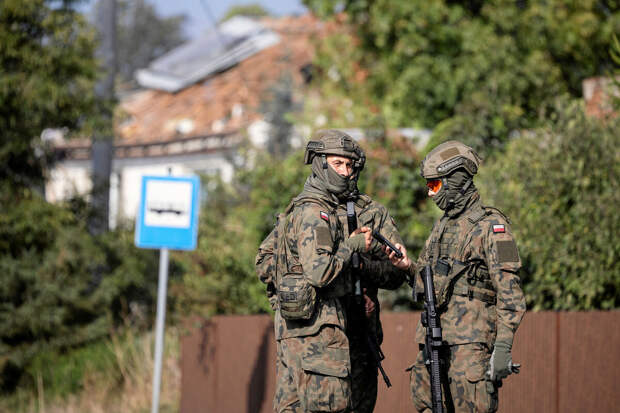 Власти Польши планируют призвать до 300 тысяч человек на службу и военные сборы