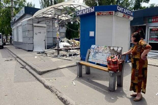 Ополчение заявило об обстреле Донецка фосфорными бомбами Ополчение заявило об обстреле Донецка фосфорными бомбами