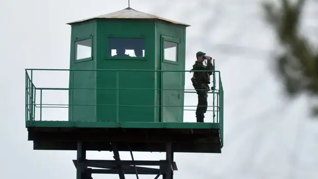 Двое мужчин призывного возраста попытались покинуть Украину на надувной лодке