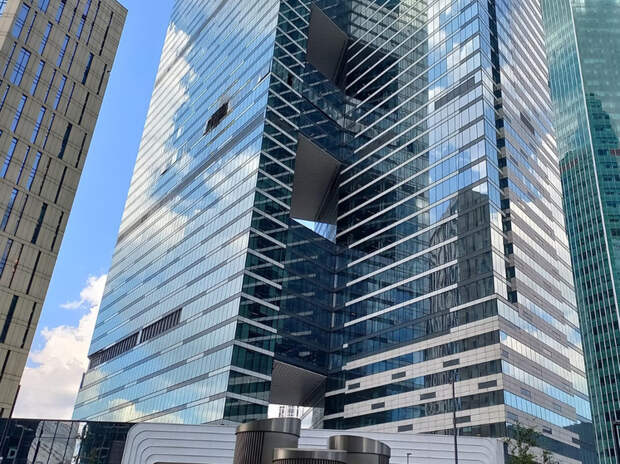 Россияне странно отреагировали на атаки БПЛА на Москва-Сити: выпали из реальности