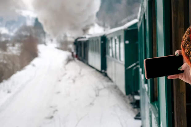 «Зимняя сказка» от РЖД: как поезд заменил речной круиз и привез к Деду Морозу