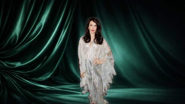 «Двери дома для тебя закрыты»: как Сати Казанова пошла против семьи ради мечты и нашла счастье в 42