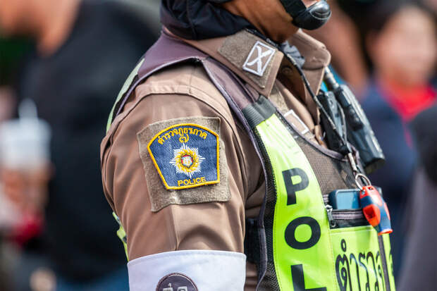 Ученики разоблачили показавшего им пенис и снимавшего видео под юбками учителя