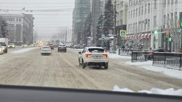 Челябинск сковали десятибалльные пробки