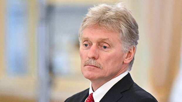 Песков указал на продолжающуюся работу по выполнению договоренностей с Украиной