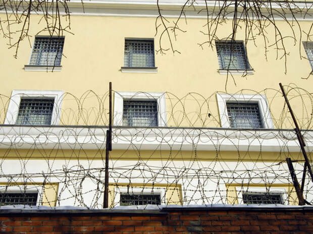 Экономисты оценили использование туда заключенных вместо мигрантов