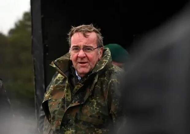 солнце счастье радость. ты удивительный человек. сегодня выходной. мне хочется понять тебя. больше всего мне сегодня хочется.