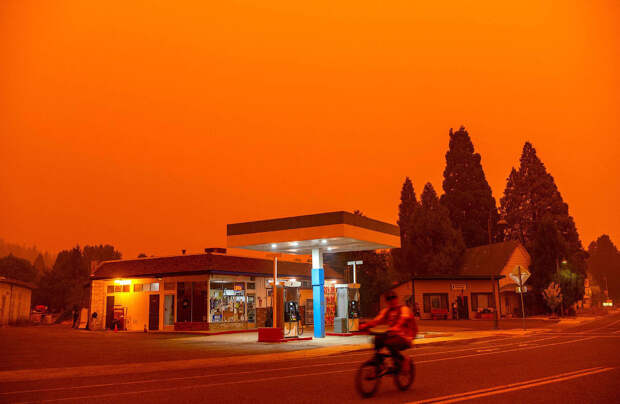 Пожар Дикси в Гринвилле, штат Калифорния