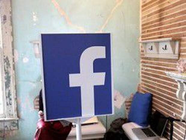 Американцы остались недовольны Facebook и LinkedIn Американцы остались недовольны Facebook и LinkedIn