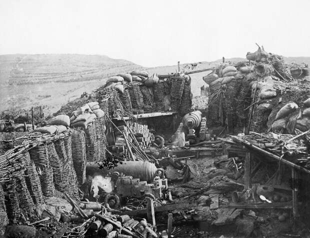 Покинутая русская артиллерийская батарея в Севастополе во время Крымской войны 1855-1856 гг.