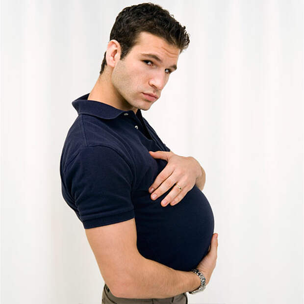 Была беременность у мужчин. Беременные мужчины. Мужская беременность. Фотосессия беременного мужчины.