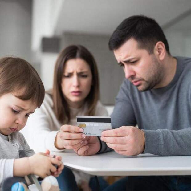 Финансист Иванова: использование кредитных карт является ловушкой