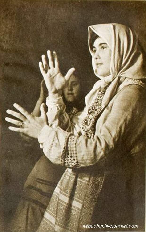 Украинское кабаре для немецких солдат 1942 год (2)