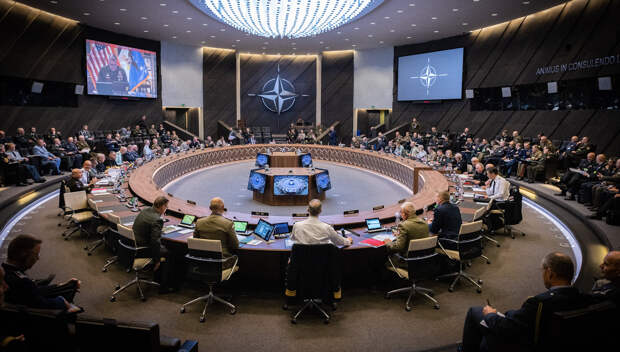 Риттер: Киев хочет спровоцировать Россию на удар по НАТО для глобальной войны