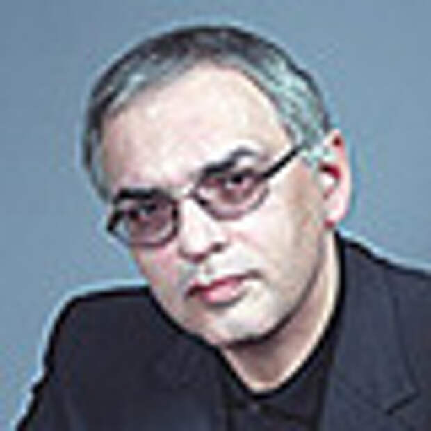 Карен Шахназаров