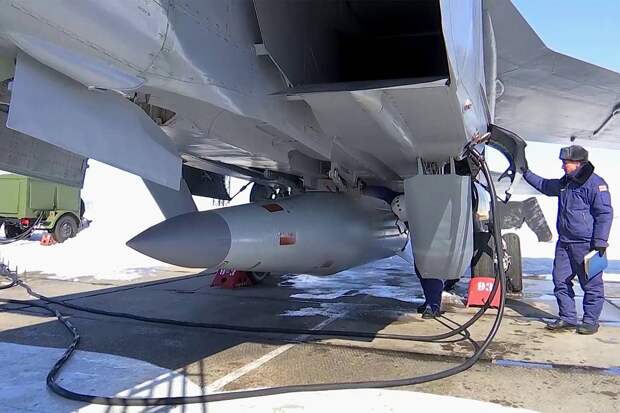 По западу Украины нанесен удар гиперзвуковыми ракетами