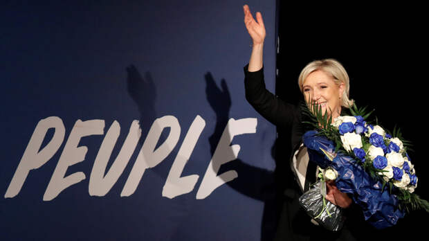 HP: Французские политики поддерживают Макрона, чтобы помешать «пророссийской» Ле Пен
