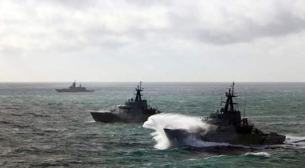 ВМС Британии не решились на захват танкера при его эскорте корветом ВМФ РФ