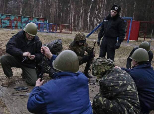 Во время занятий по стрелковой и огневой подготовке (2)