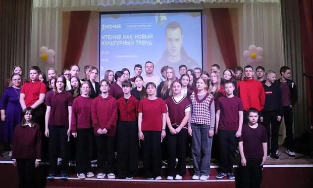 Актер «Молодежки» провел мастер-класс для школьников Мезени