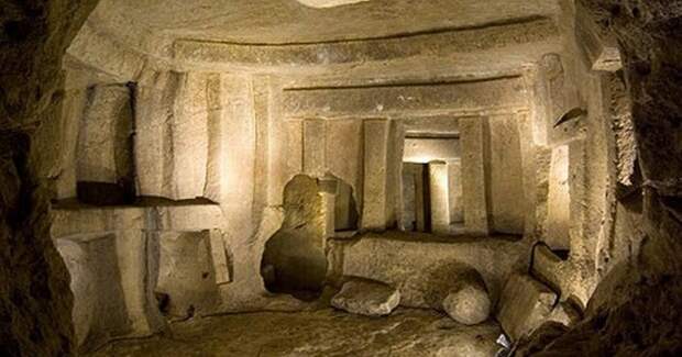 Самый древний подземный храм в мире.