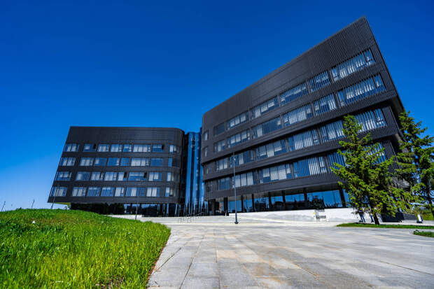 Высшая школа нефти вошла в топ лучших вузов страны