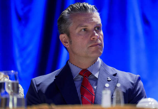 Глава Пентагона рассказал о рассекречивании инопланетян