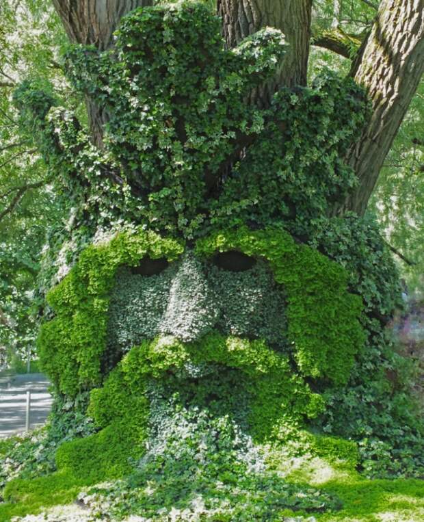 Монументальные скульптуры растений