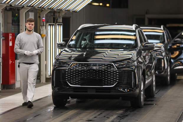 Россиянам перечислили самые яркие автоновинки года