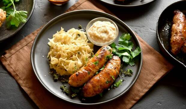 Тушёная квашеная капуста. \ Фото: da.gregersenartpoint.com. Тушёная квашеная капуста. \ Фото: da.gregersenartpoint.com.