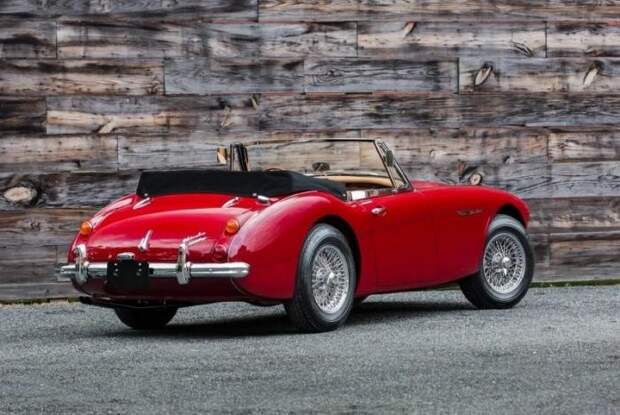 Британский родстер Austin-Healey 100 и Austin-Healey 3000