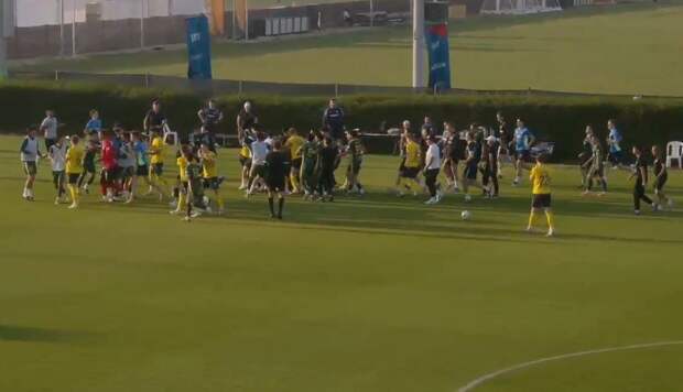 Матч «Ростова» и китайского «Чжэцзяна» досрочно завершили из-за драки игроков