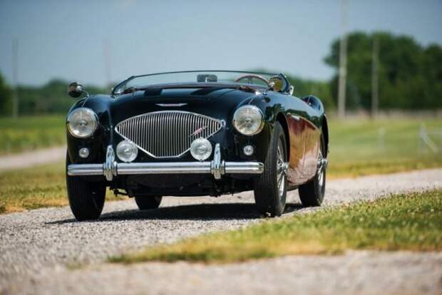Британский родстер Austin-Healey 100 и Austin-Healey 3000