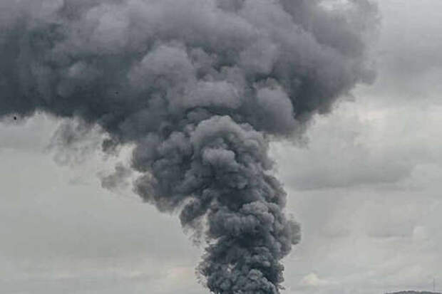 Военкор Котенок: ВС России ударили «Геранями» по военному объекту в Киеве