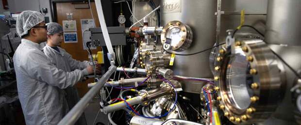 Новый вид транзисторов уменьшит устройства связи в смартфонах