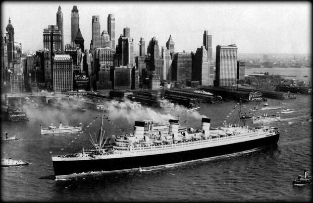 Британский суперлайнер RMS Queen Mary прибывает в Нью-Йорк, июнь 1937 года. история, ретро, фото