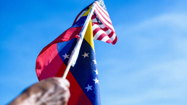 Посольство США в Венесуэле возобновило работу спустя семь лет