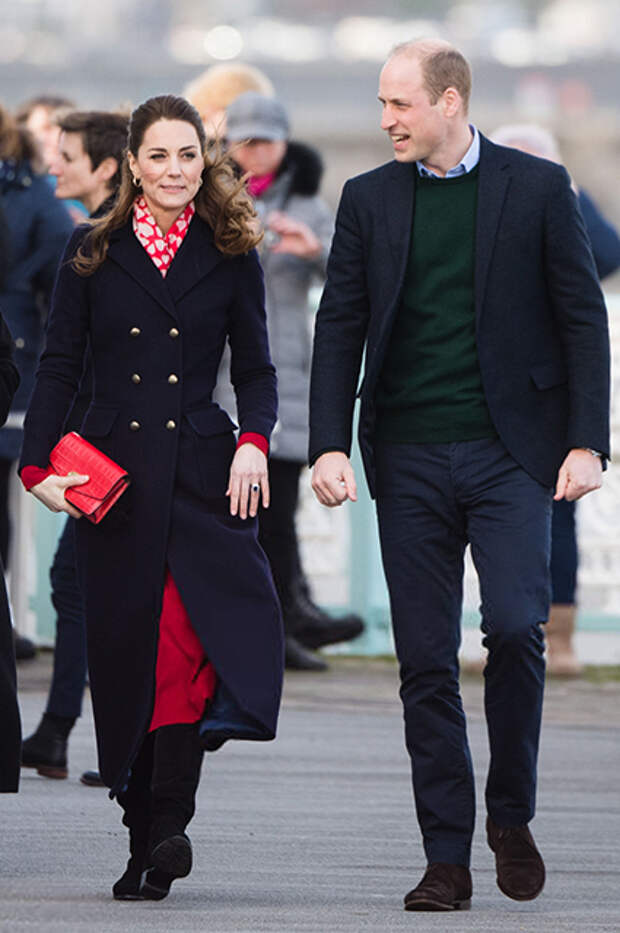 Кейт Миддлтон и принц Уильям приехали в Уэльс на встречу со спасателями