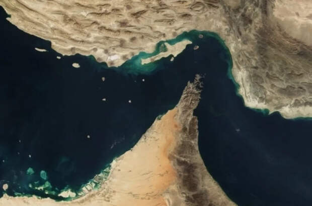 Экс-офицер ВМС США Уиллс сравнил поиск мин в Ормузе со «стрижкой газона»