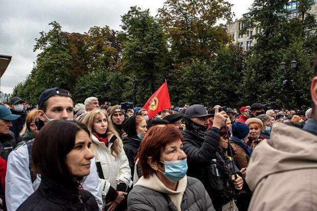 В Москве прошла несогласованная акция КПРФ против фальсификаций на выборах в Госдуму