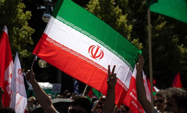 «Крайне мощно»: Запад ужаснулся из-за хода Ирана