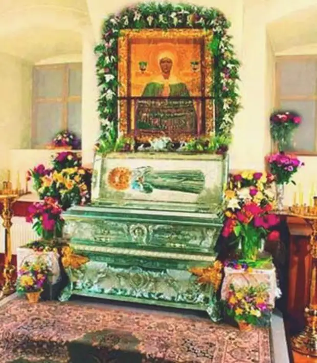 2 мая День памяти блаженной Матроны Московской .