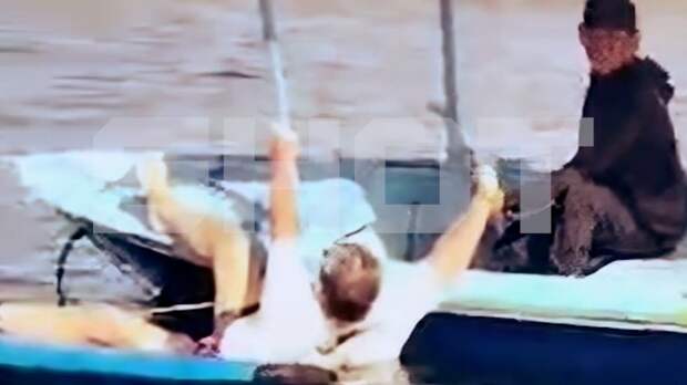 На Бали российский серфер потерял сознание от усталости и 20 часов дрейфовал в океане