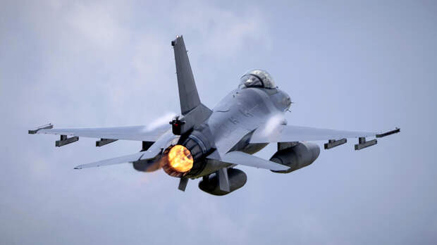 Украинские F-16 почти месяц применяли устаревшие ракеты