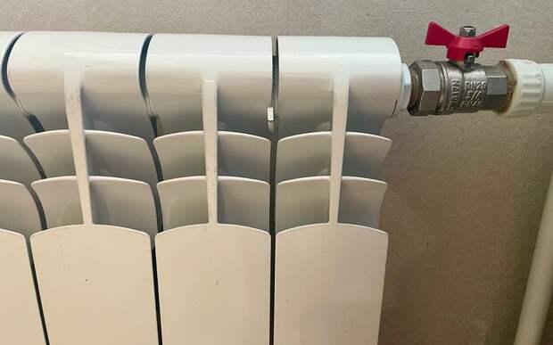 На улице Зубковой в Рязани из-за аварии отключили отопление и горячую воду