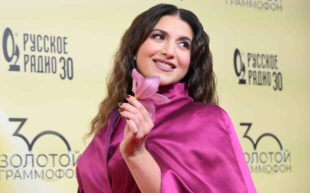 «Без него Новый год не наступит»: Жасмин раскрыла секреты праздничного стола