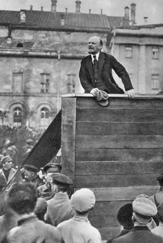 lenin-vystypaet