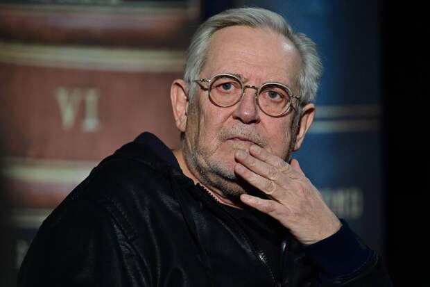 Стоянов рассказал о чуть не погубившем Олейникова случае на съемках «Городка»